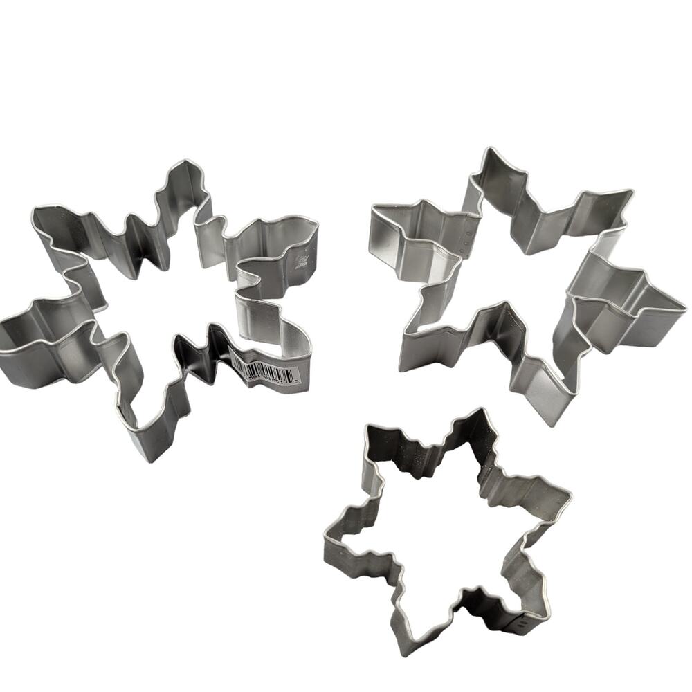 Snowflake Cookie Cutters Set of 3 - Winter Holiday Baking Stainless Steel